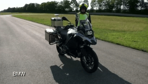 Features of BMW Driverless Motorcycle