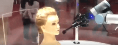 facial makeup robot