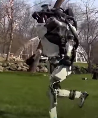 Atlas Robot - taking a back jumping action