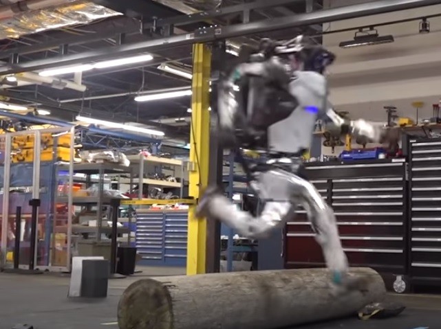 Atlas Robot - jumping of log of wood as an obstacle on its way