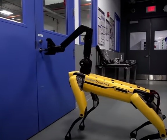 SPOT ROBOT- opening a door