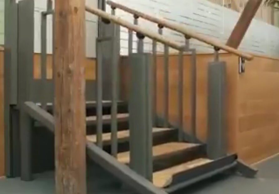 Transforming Staircase for Wheelchair users