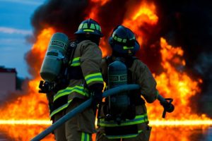 HOW TO USE A FIRE EXTINGUISHER