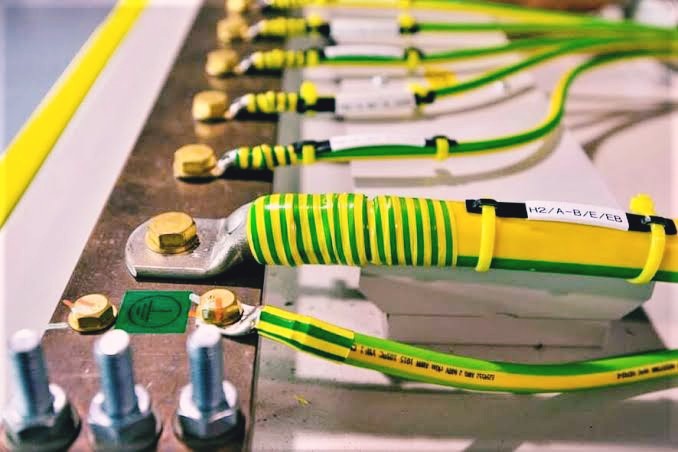 Differences in Conduit and Surface Electric Wiring in Buildings