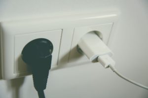 HOW TO CHANGE YOUR ELECTRIC SOCKET
