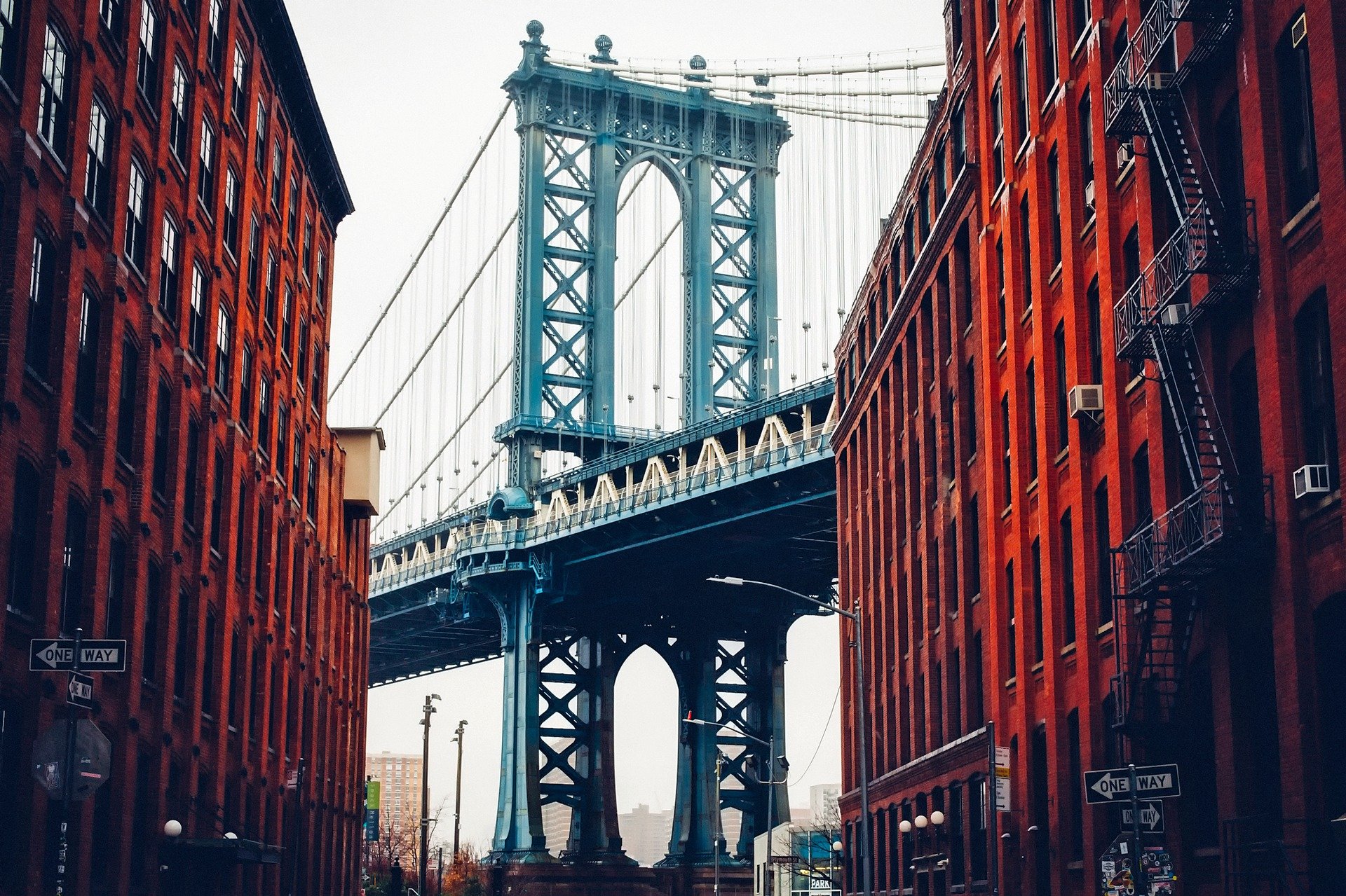 HOW BRIDGES ARE CONSTRUCTED