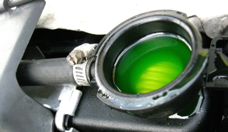 How to Fix Coolant Mixing with Engine Oil