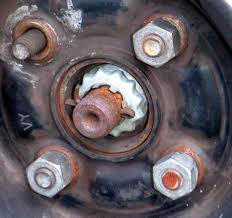 How a Bad Wheel Bearing Can Affect Your Car's Acceleration